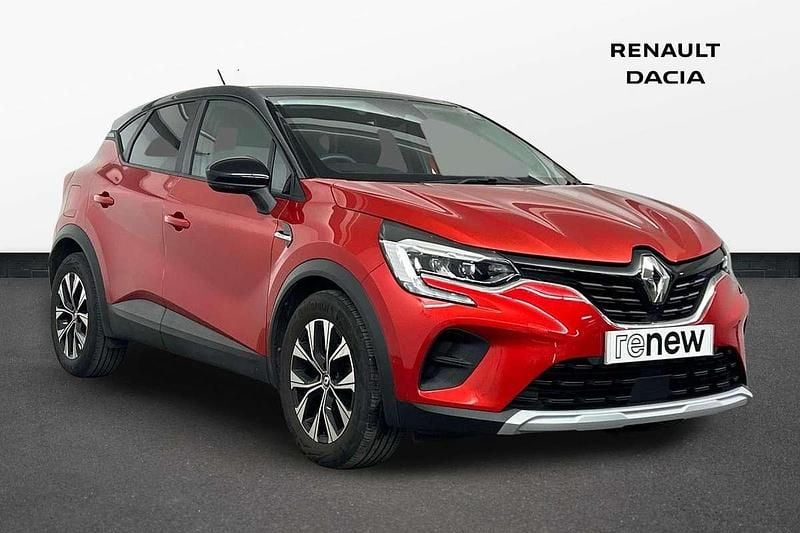 Red Used 2022 Renault Captur LIMITED SUV | £13,700 (Fair price) - Image 1/4