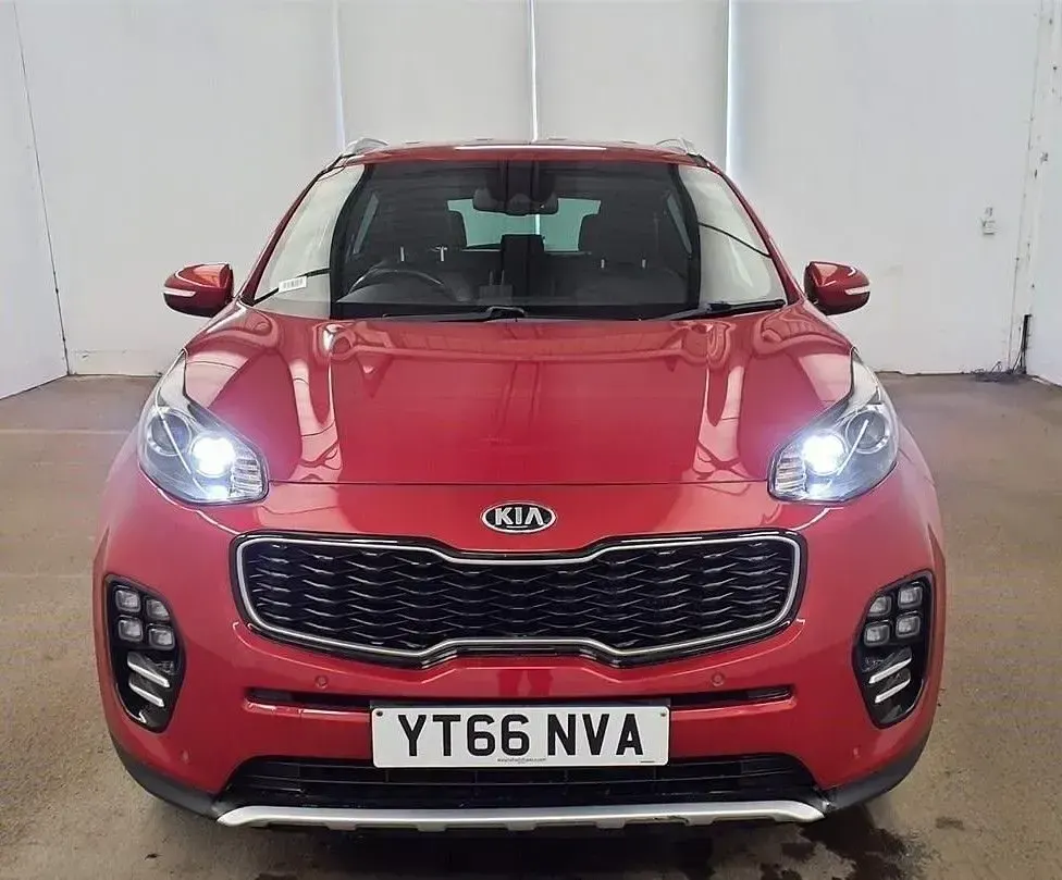 Used Kia Sportage GT-Line 177 HP (130 kW) 2016 Red SUV