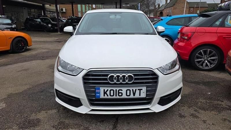 Used Audi A1 Sportback Sport 95 HP (69 kW) 2016 White Hatchback