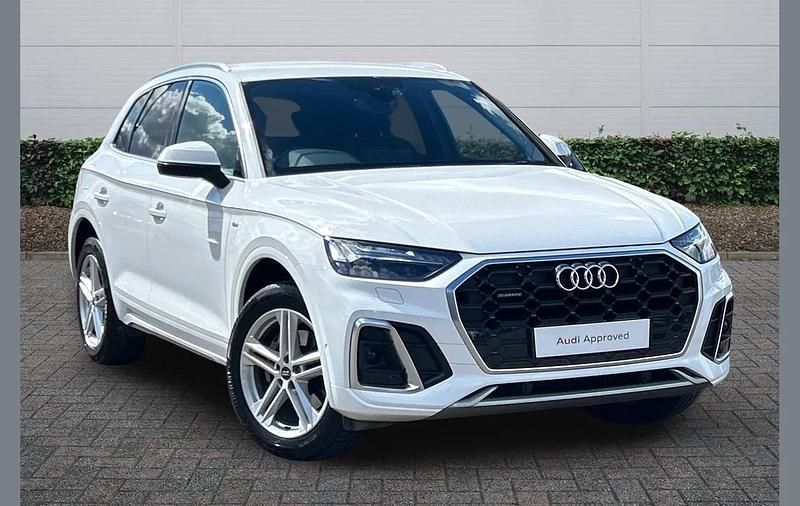 Used Audi Q5 S-Line 200 HP (147 kW) 2024 White SUV