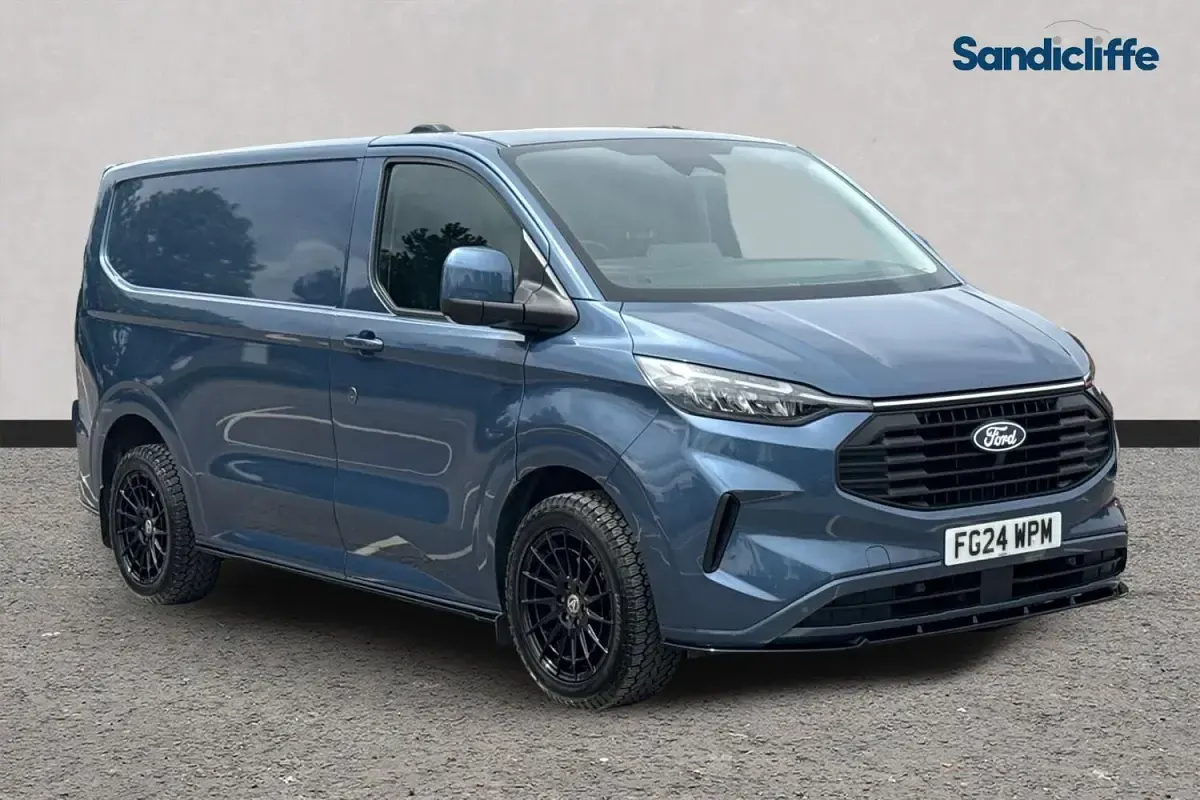 Used Ford Transit Custom Limited 150 HP (110 kW) 2021 Van