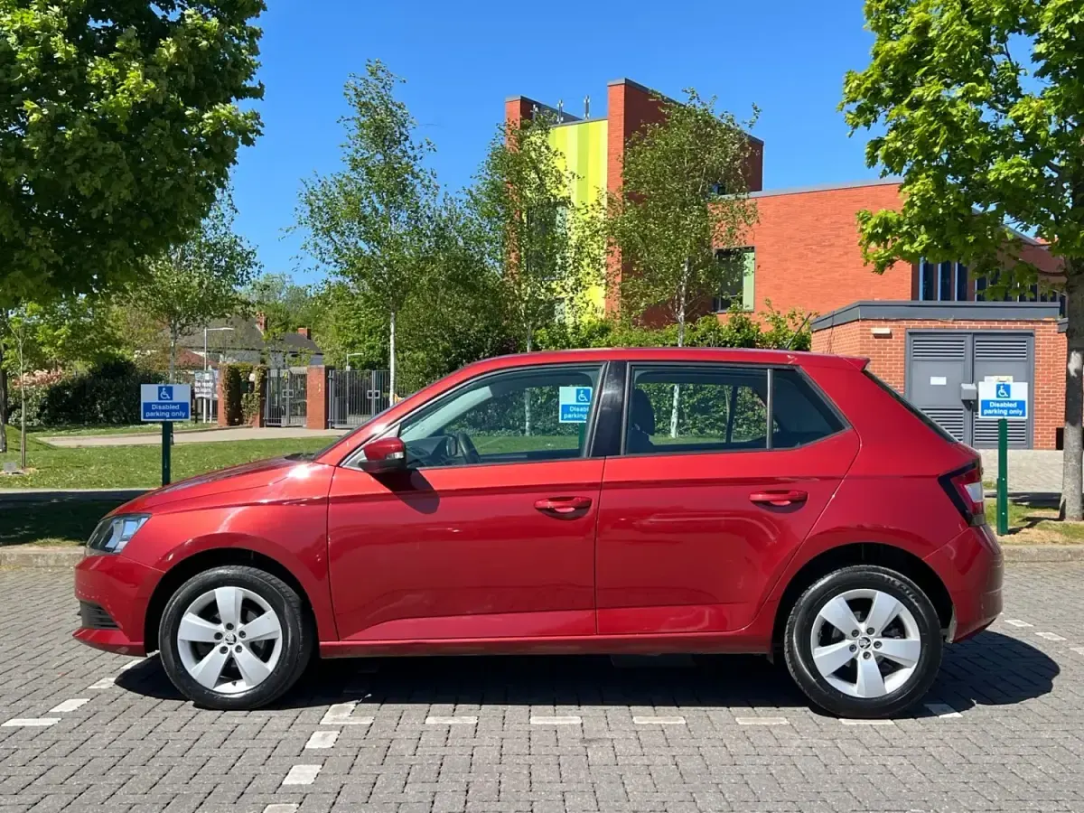 Usado Skoda Fabia SE 2016 Vermelho Citadino