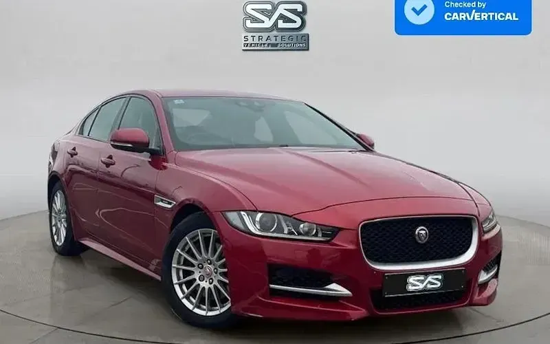 Used Jaguar XE R-Sport 163 HP (119 kW) 2015 Sedan