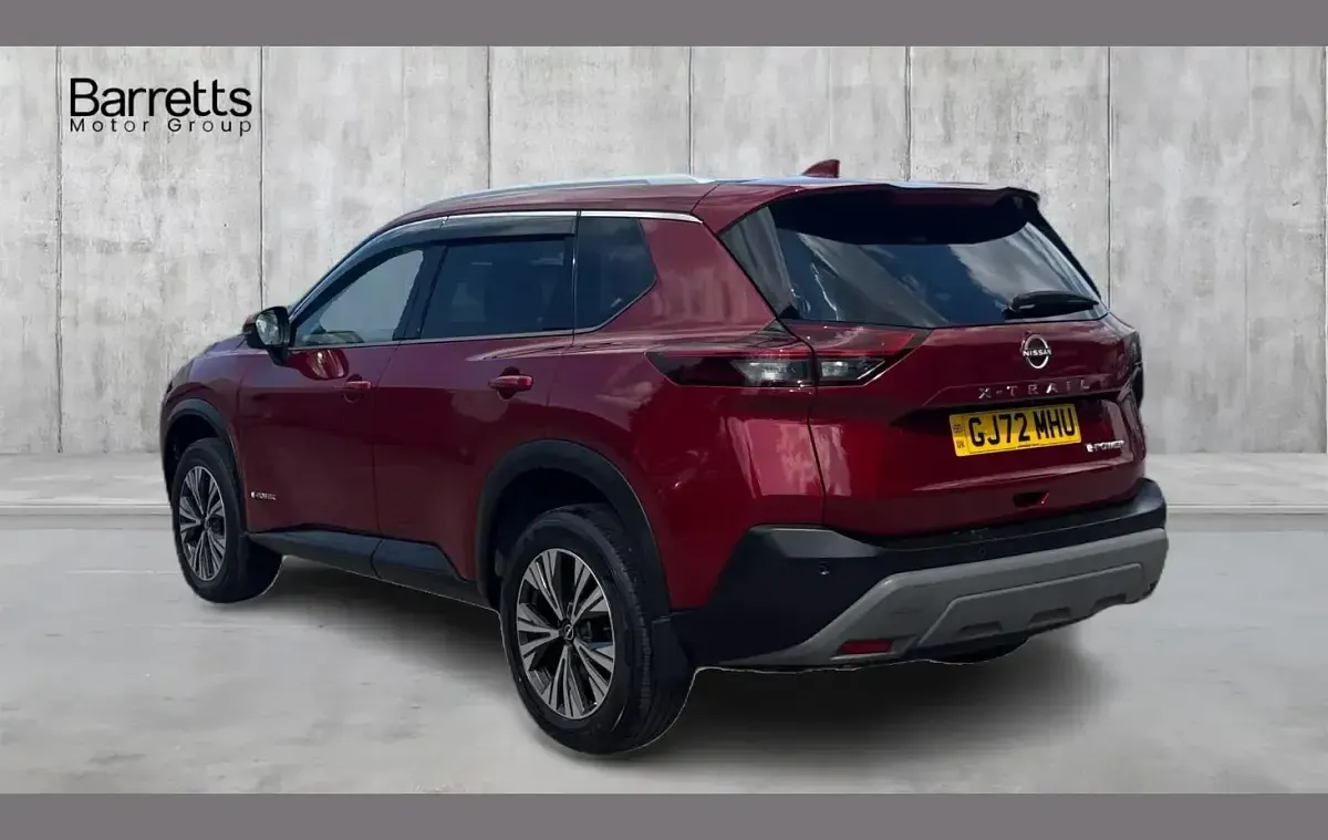 Used Nissan X-Trail N-Connecta 155 HP (114 kW) 2023 Red SUV