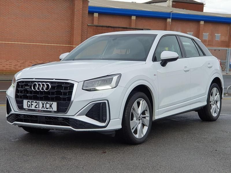 Used Audi Q2 S-Line 147 HP (108 kW) 2021 White SUV