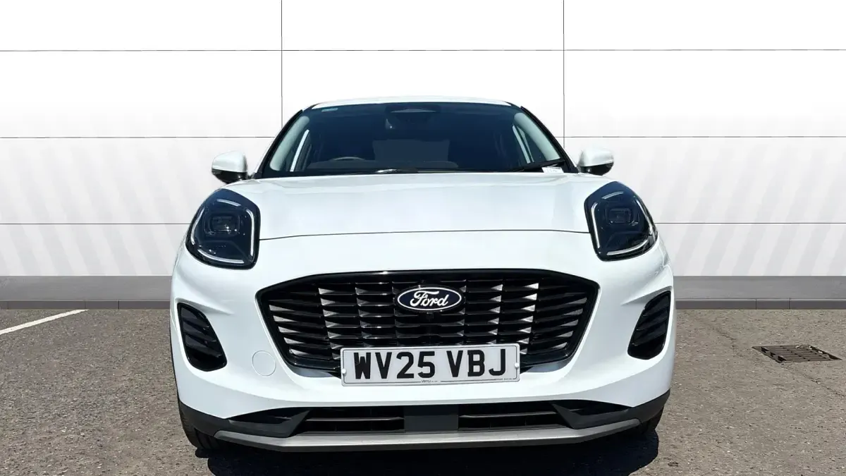 Used Ford Puma Titanium 125 HP (91 kW) 2025 White SUV