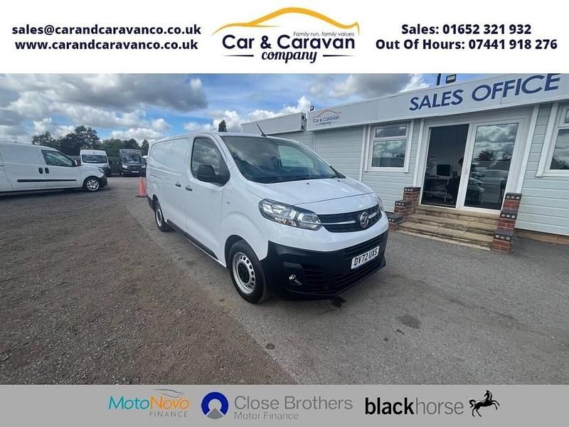 White Used 2022 Vauxhall Vivaro S Van | £12,450 (Fair price) - Image 1/4