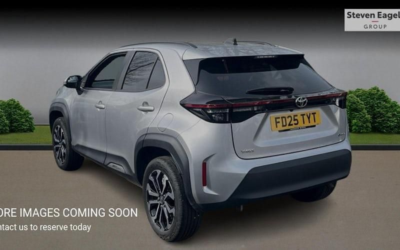 Used Toyota Yaris Hybrid Design 116 HP (85 kW) 2026 Estate