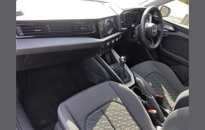 Usado Audi A1 Sport 147 HP (108 kW) 2022 Branco SUV