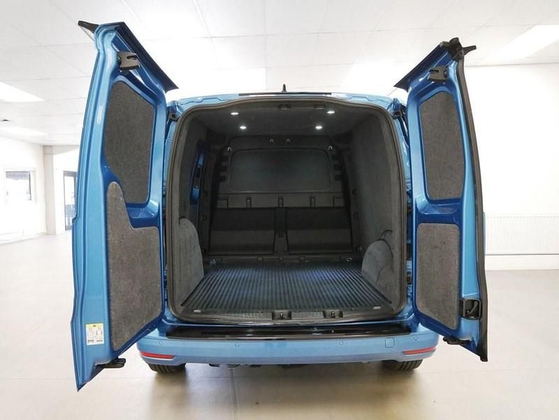 Used VW Caddy 122 HP (89 kW) 2023 Blue MPV