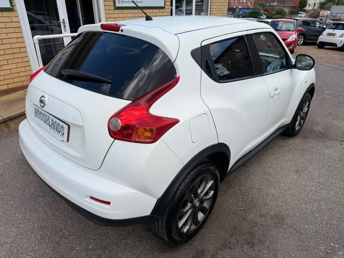 Used Nissan Juke Tekna 2013 White SUV