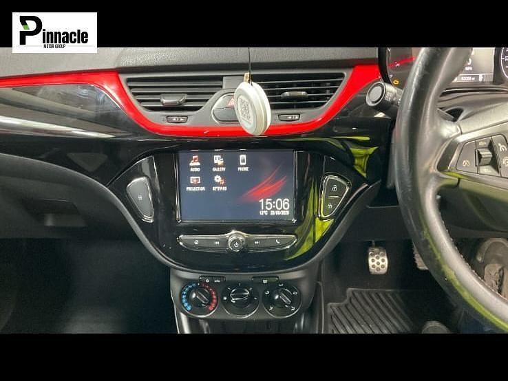 Used Vauxhall Corsa SRi 90 HP (66 kW) 2016 Black Hatchback