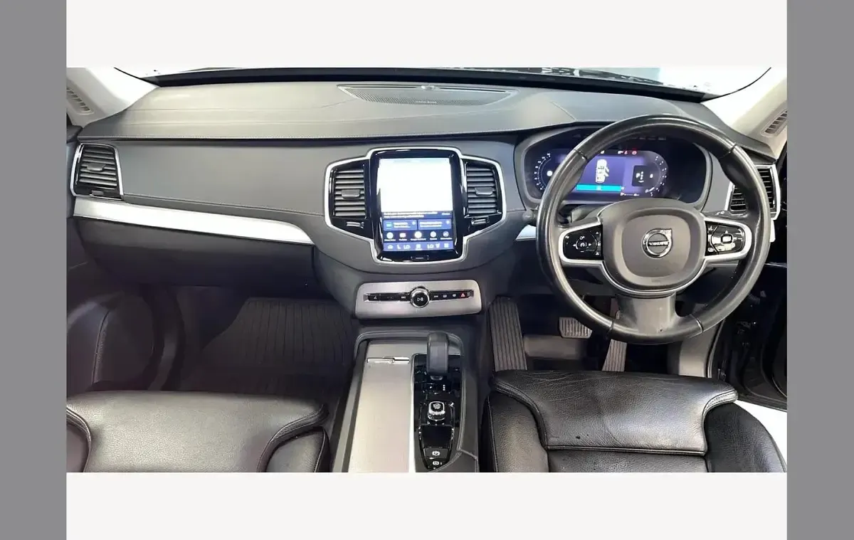 Used Volvo XC90 Plus 235 HP (172 kW) 2022 Grey SUV