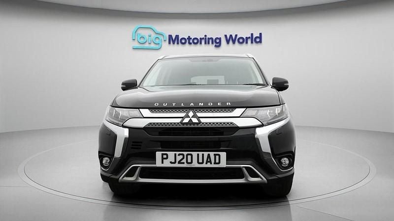Used Mitsubishi Outlander 150 HP (110 kW) 2020 Black SUV