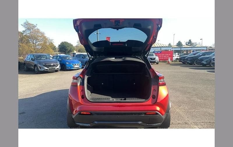 Used Nissan Juke Tekna+ 114 HP (83 kW) 2022 Red SUV