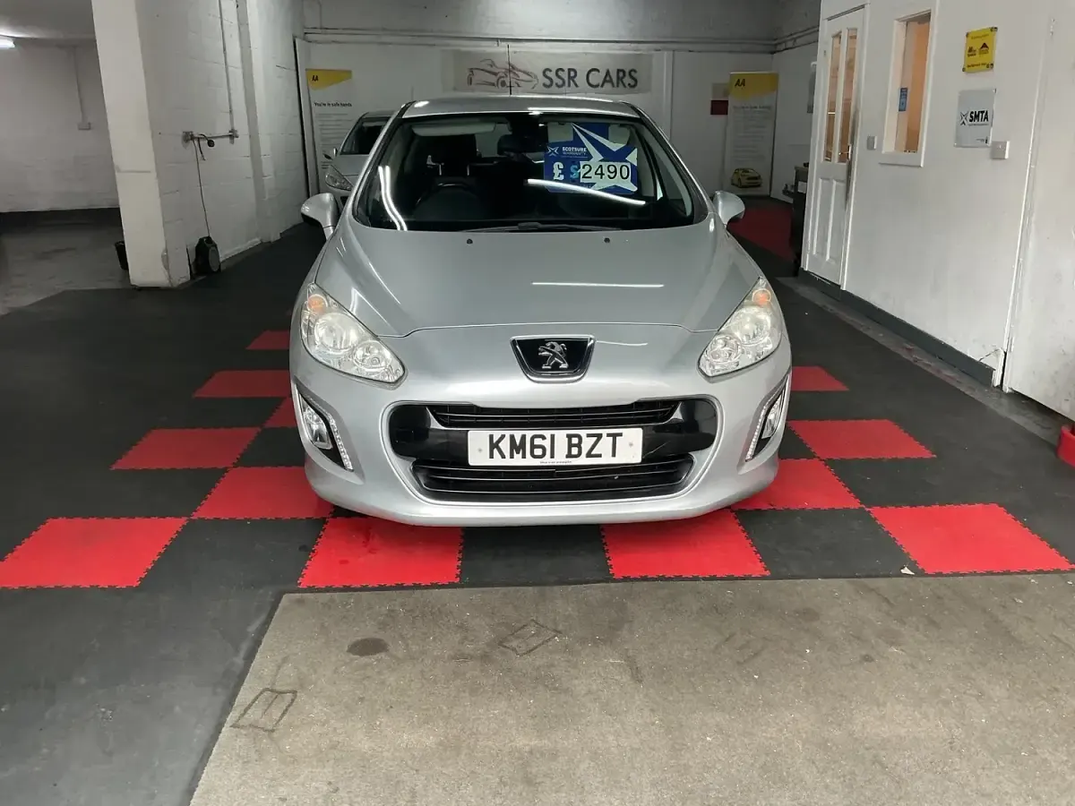 Used Peugeot 308 Active 2011 Silver Hatchback