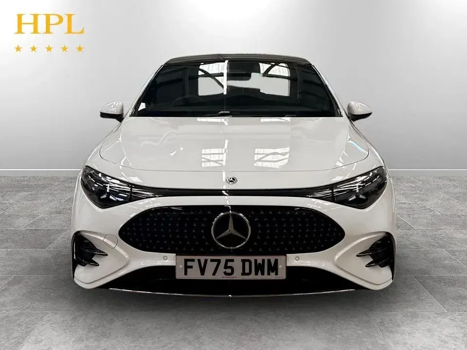 Usado Mercedes CLA 250+ AMG line 200 kW (272 HP) 2025 Branco Sedan