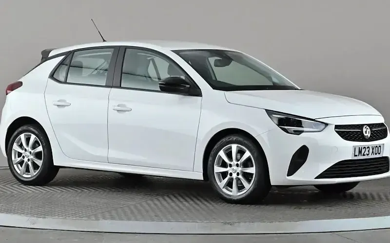 Used Vauxhall Corsa Design Edition 101 HP (74 kW) 2023 Hatchback