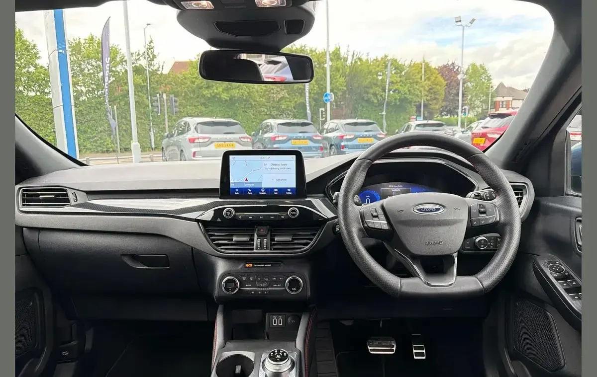 Begagnad Ford Kuga ST-Line 120 HK (88 kW) 2022 Blå SUV
