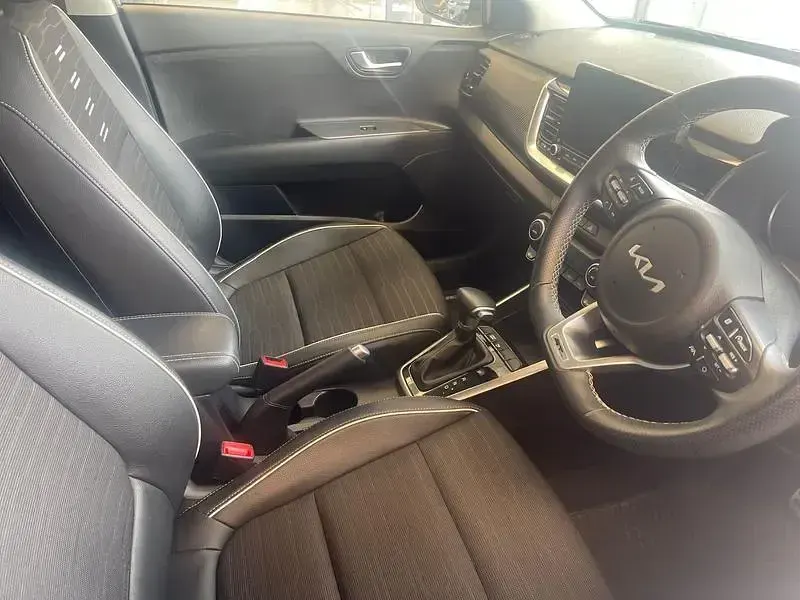 Used Kia Stonic GT-Line 99 HP (72 kW) 2023 Grey SUV