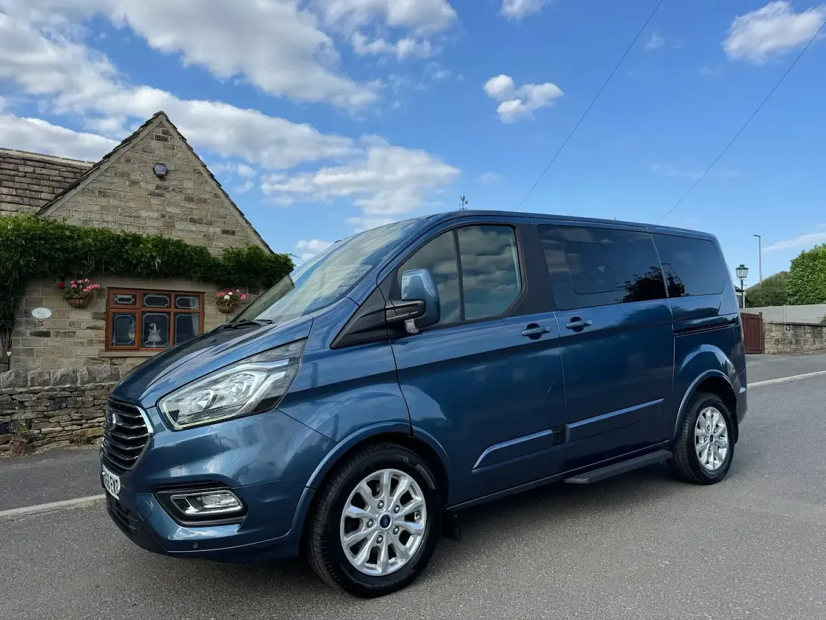 Used Ford Tourneo Custom Titanium 2019 Blue Van