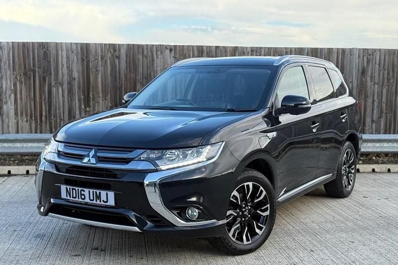 Used 2016 Mitsubishi Outlander P-HEV | £7,990 (Fair price) - Image 1/1