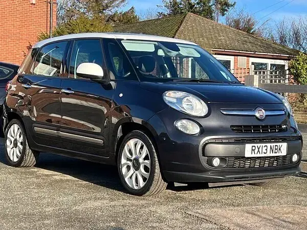 Used Fiat 500L Lounge 105 HP (77 kW) 2013 Grey/white MPV