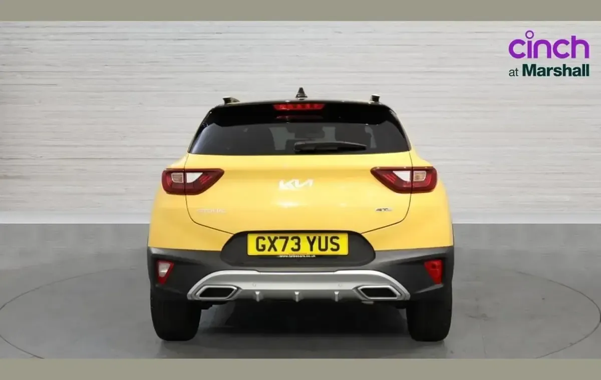 Used Kia Stonic GT-Line 100 HP (73 kW) 2023 Yellow SUV