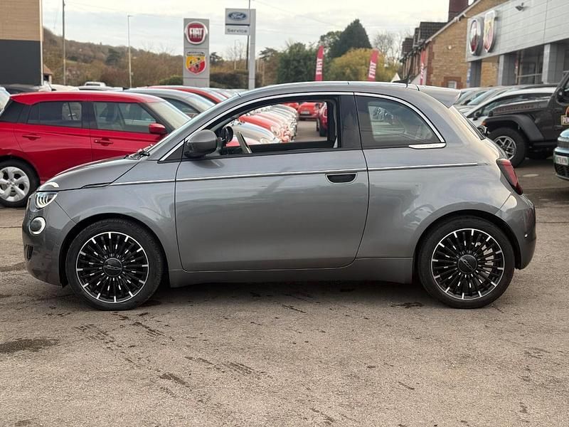 Grey Used 2021 Fiat 500e La Prima Hatchback | £15,358 (Fair price) - Image 1/3