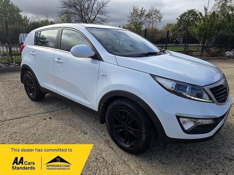 White Used 2012 Kia Sportage SUV | £3,500 (Fair price) - Image 1/4