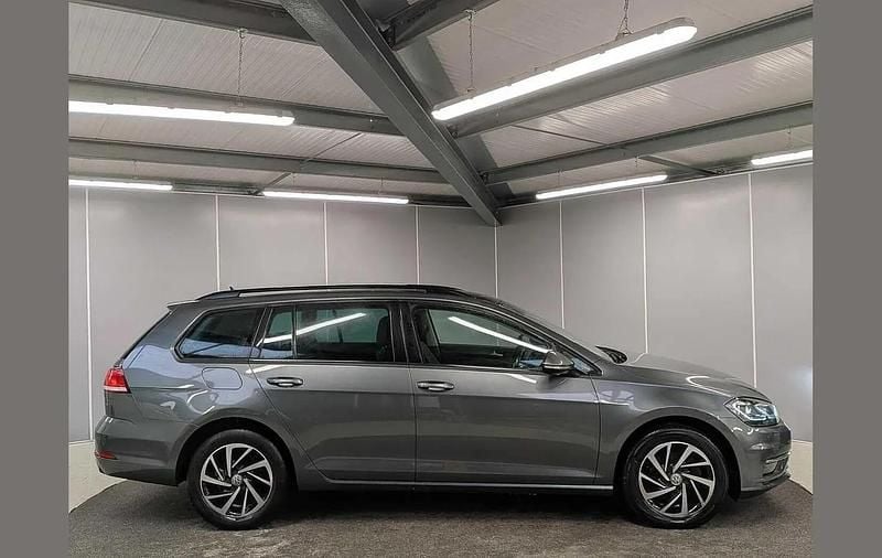 Used VW Golf VIII Edition 147 HP (108 kW) 2020 Grey Estate