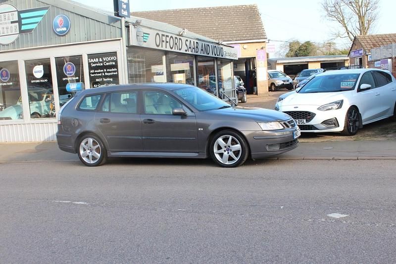 Usado Saab 9-3 Vector 120 HP (88 kW) 2007 Bege Carrinha