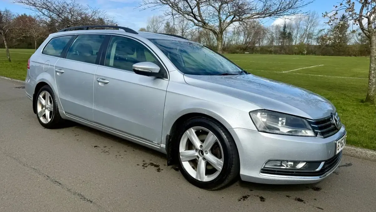 Begagnad VW Passat SE 2012 Silver Kombi