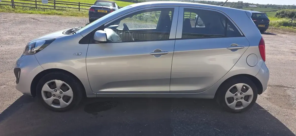 Used Kia Picanto 68 HP (50 kW) 2012 Silver Hatchback
