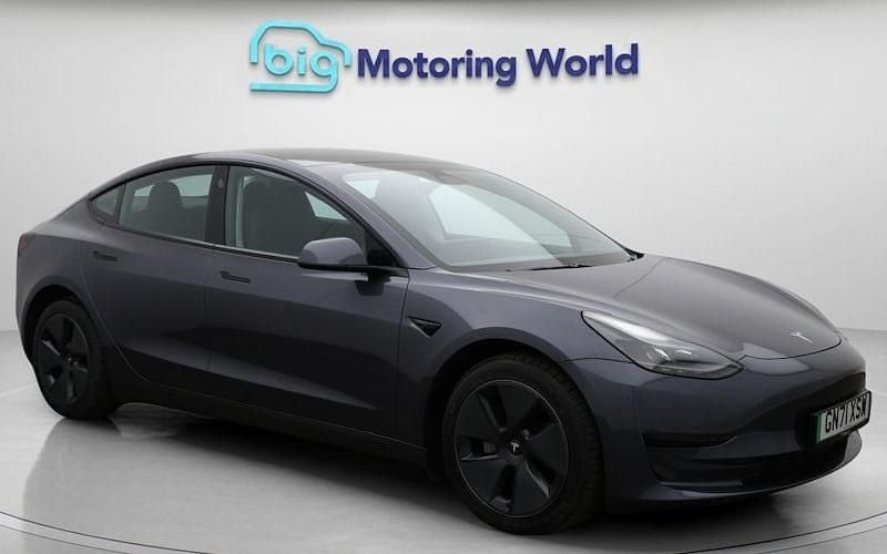 Used 2021 Tesla Model 3 Standard Range Plus Sedan | £18,800 (Fair price) - Image 1/4