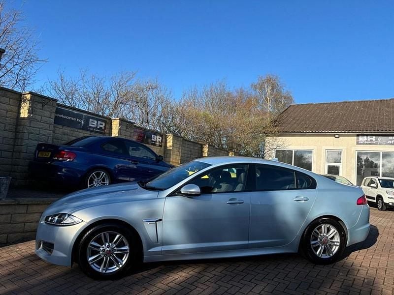 Gebraucht Jaguar XF R-Sport 197 PS (144 kW) 2014 Silber Limousine
