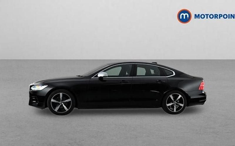 Usado Volvo S90 R-Design 190 HP (139 kW) 2019 Preto Sedan