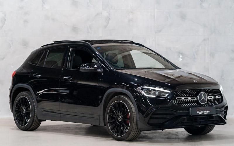 Usado Mercedes GLA220 AMG line 190 HP (139 kW) 2022 SUV