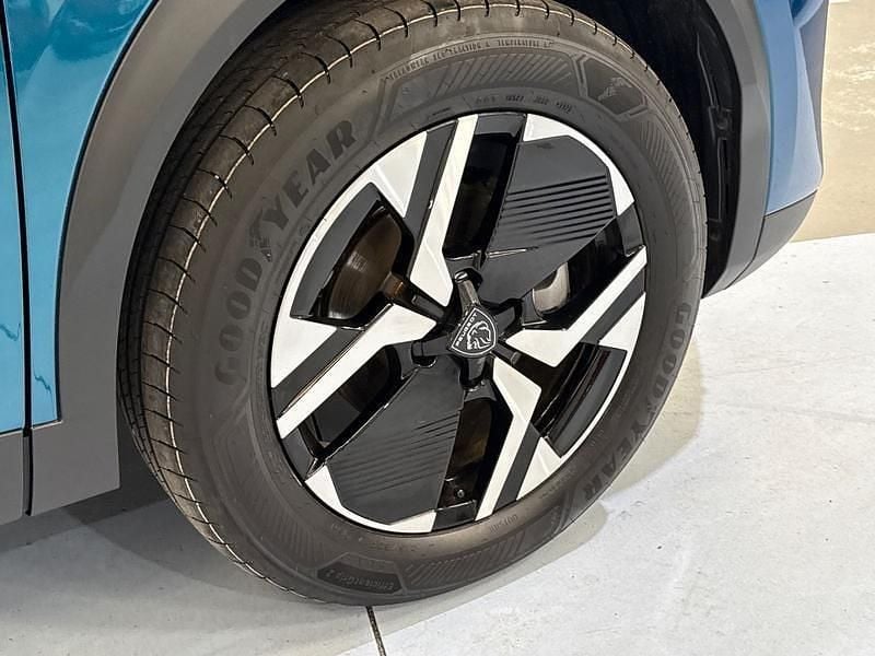 New Peugeot 2008 Allure 100 HP (73 kW) 2026 Obsession blue SUV