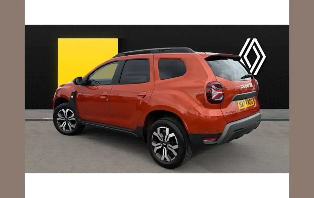 Used Dacia Duster Journey 129 HP (94 kW) 2024 Orange SUV