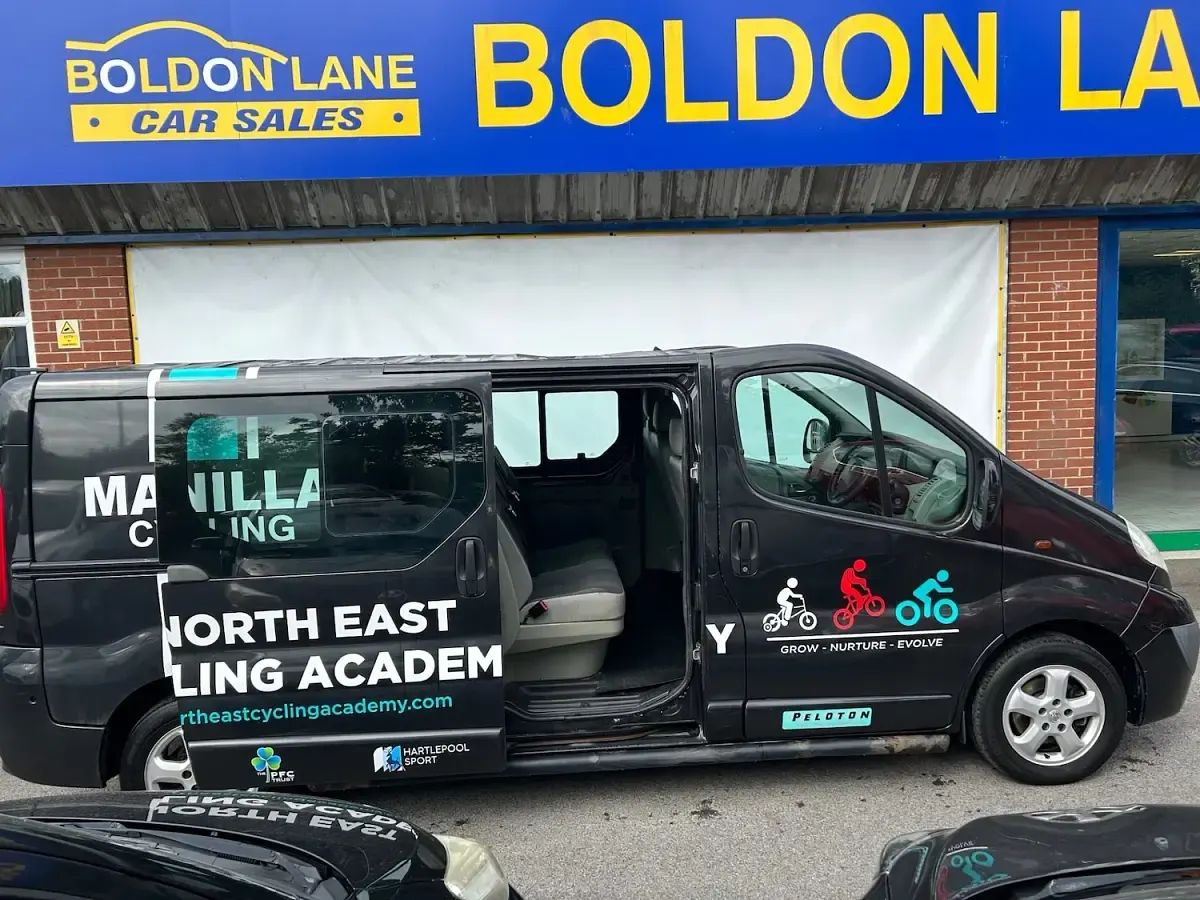 Used Vauxhall Vivaro Sportive 115 HP (84 kW) 2012 Black MPV