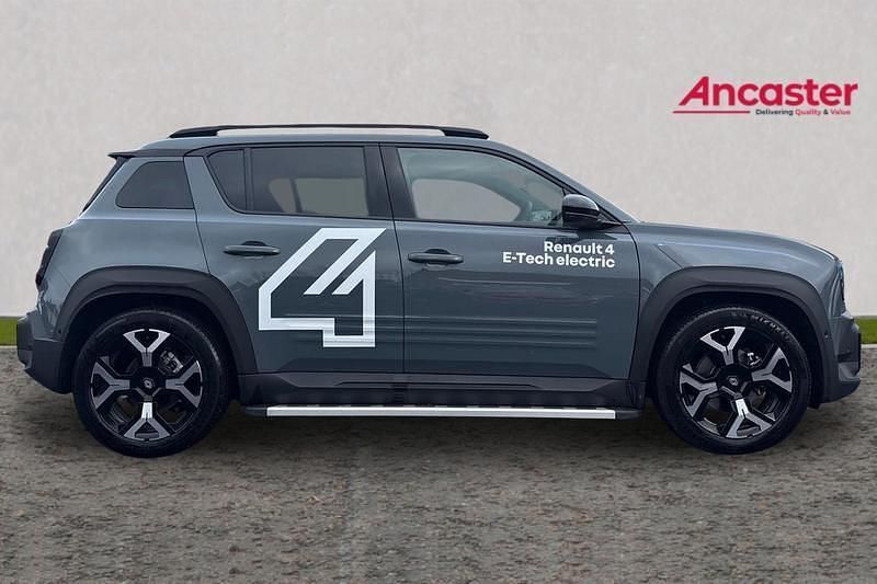 Used Renault R4 Komfort 110 kW (150 HP) 2025 Grey  Hatchback