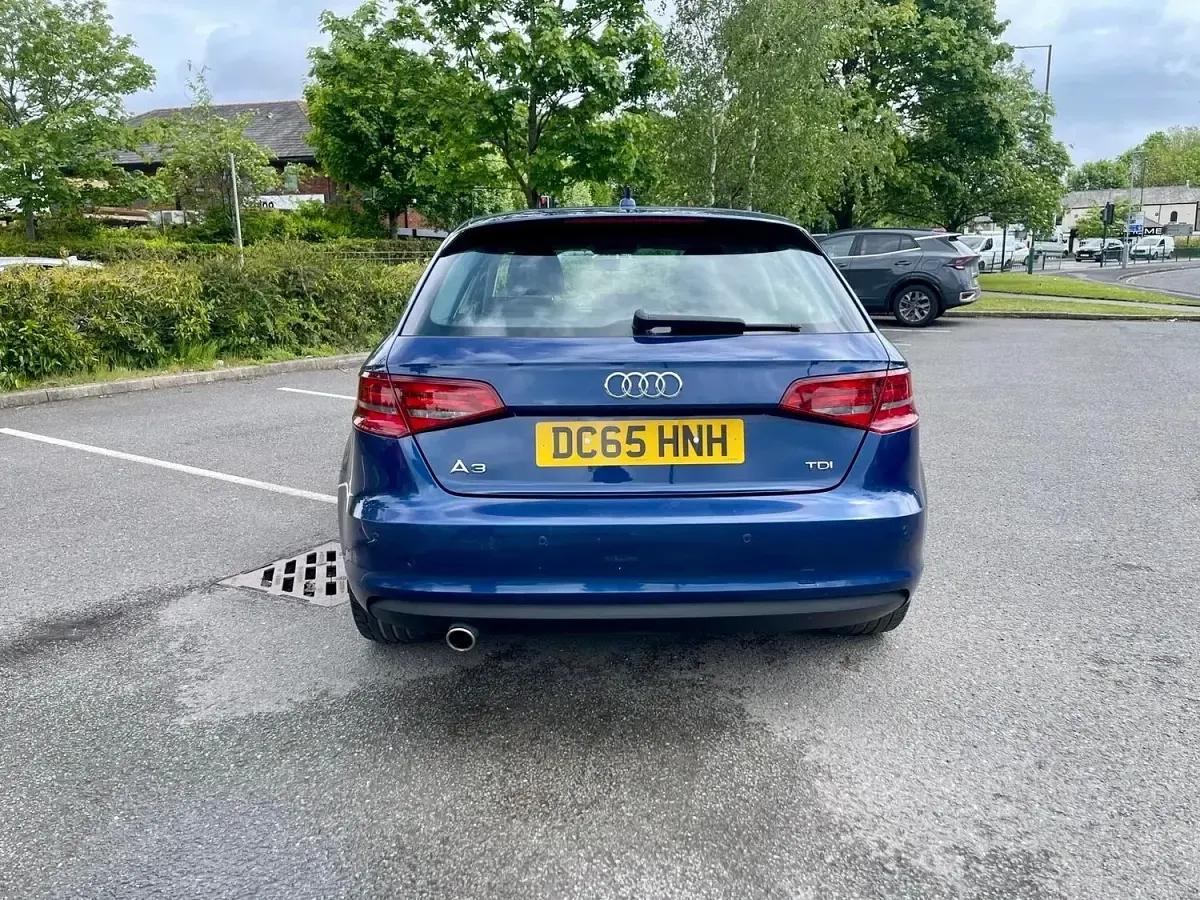 Used Audi A3 Sport 110 HP (80 kW) 2015 Blue Hatchback