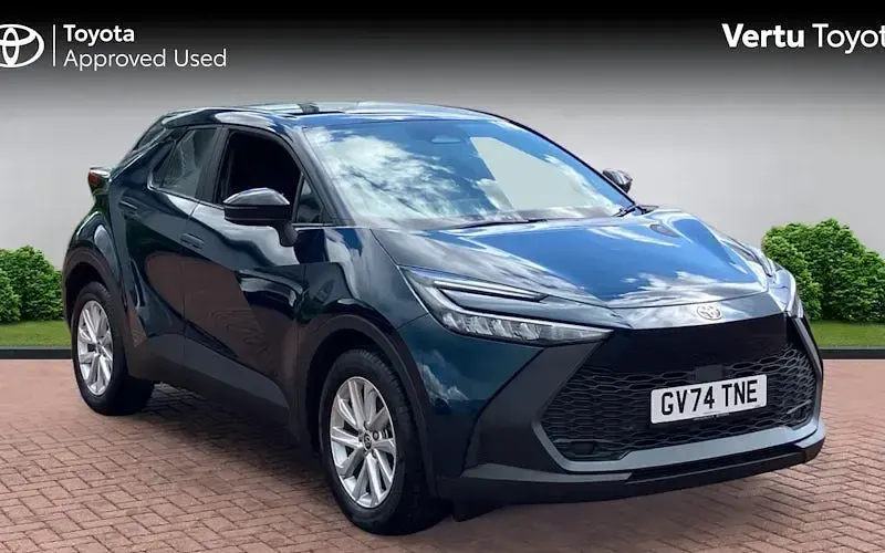 Second-hand Toyota C-HR 140 CP (102 kW) 2026 SUV