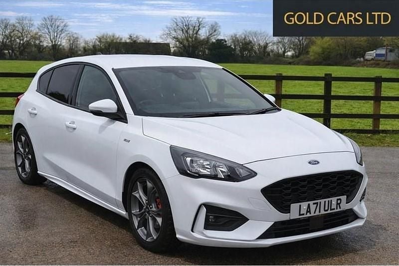 Used Ford Focus ST-Line 2022 White Hatchback