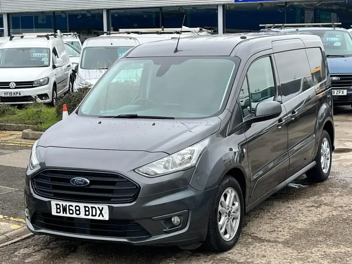 Used Ford Transit Connect Limited 120 HP (88 kW) 2018 Grey MPV