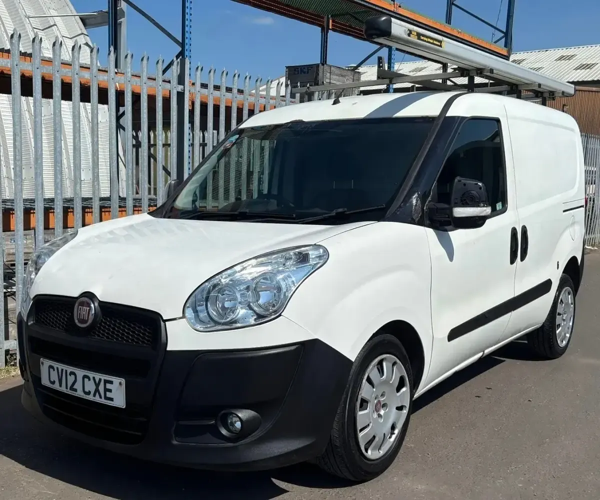 Używany Fiat Doblò 2012 Biały Minivan