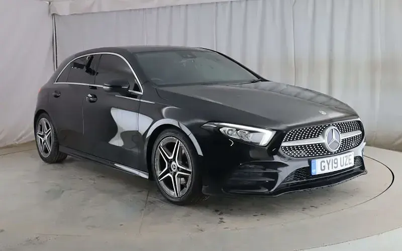 Usado Mercedes A180 AMG line 136 HP (100 kW) 2019 Citadino