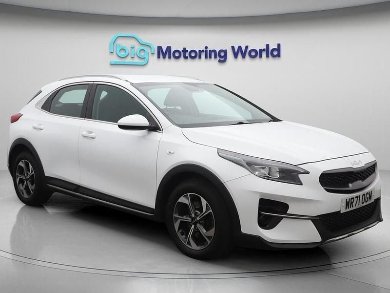 White Used 2021 Kia XCeed 2 SUV | £12,400 (Fair price) - Image 1/4