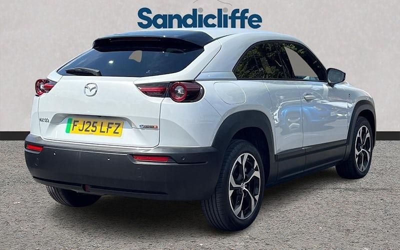 Usado Mazda MX30 Exclusive-Line 170 HP (125 kW) 2025 Branco SUV